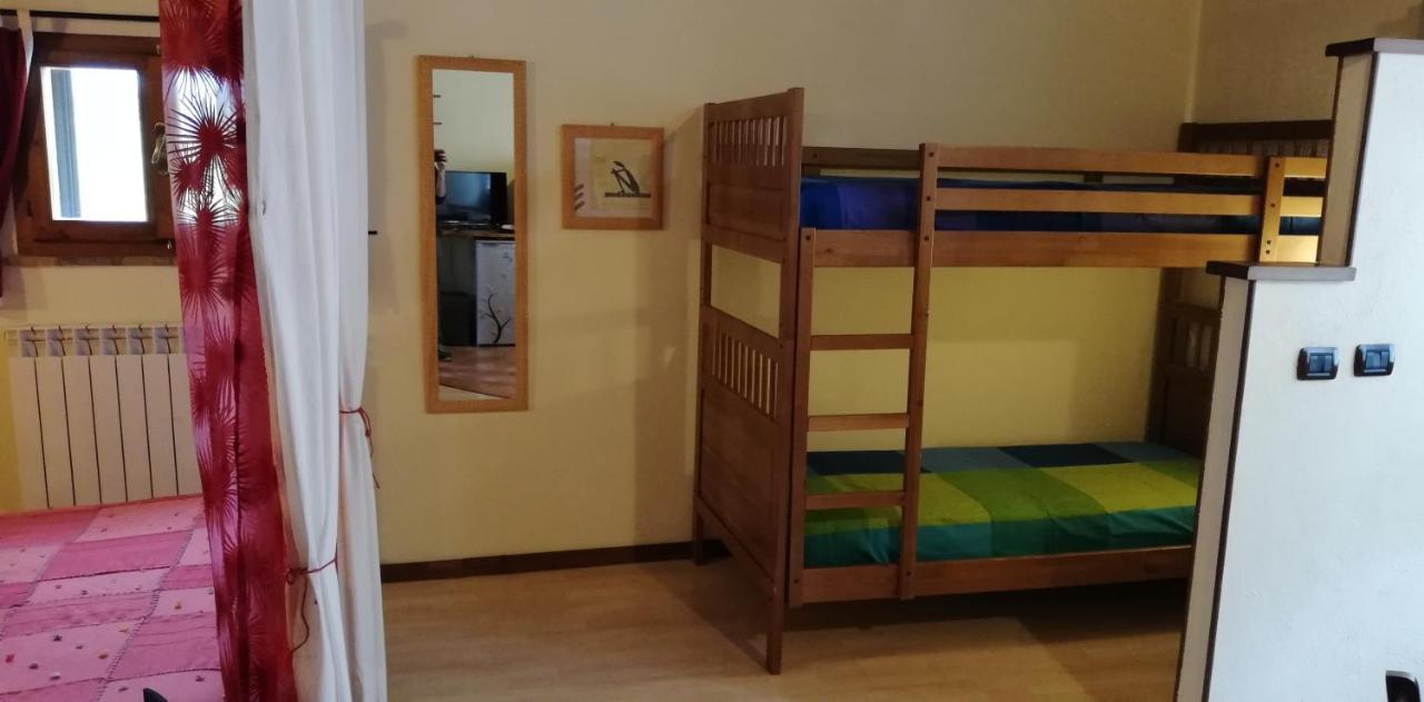 B&B Caselunghe Camerino Eksteriør billede